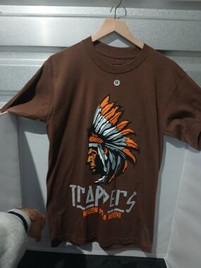 NWT Million Dolla Motive Trappers Chief Graphic T-Shirt Brown Size M Streetwear